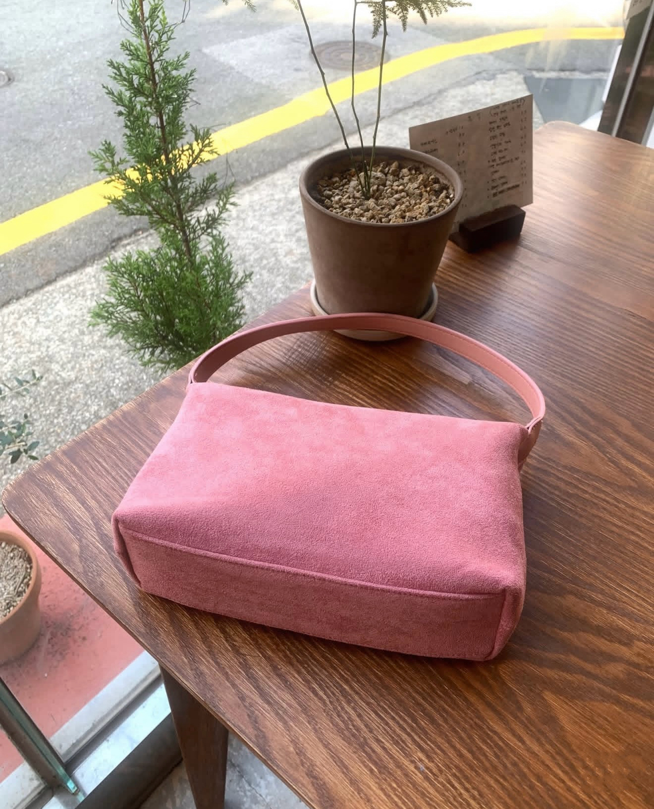 Store Faded Strawberry Pink Hobo Bag - Chic Leather Handbag for Women - Faded