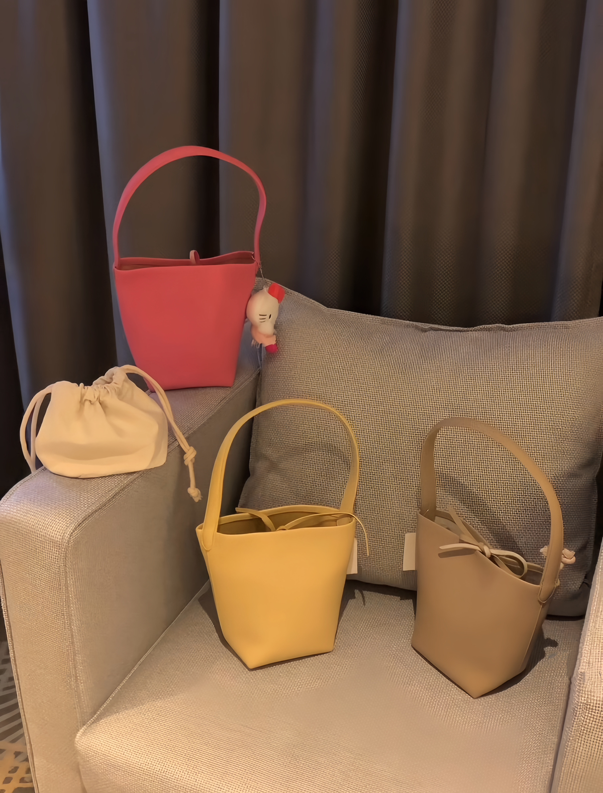 Store Faded Minimalist Leather Bucket Bag - Chic Vibrant Shoulder Bag with Inner Pouch - Faded